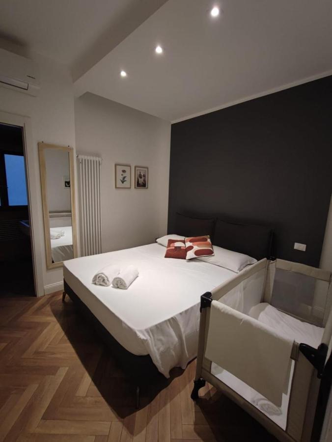 La Fenice Monti Rome Bagian luar foto
